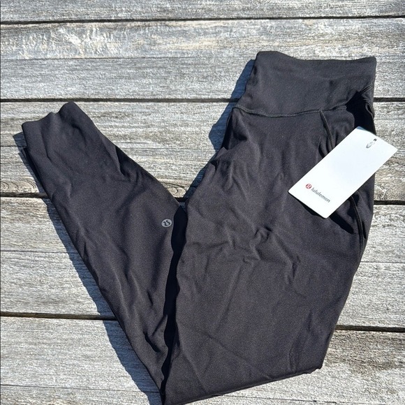 Lululemon Base Pace High-Rise Tight 28" Black size 10 NWT LEGGINGS - Picture 2 of 4